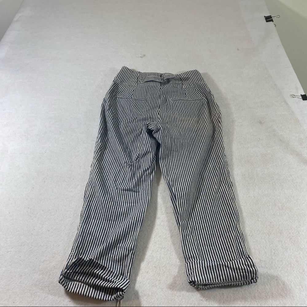 Gap Striped Capri pants Cuffed Hem Pockets Cinched adjustable strap sz2 Capris - Picture 2 of 12